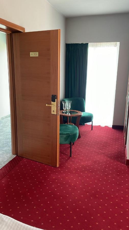 Hotel Sungarden Salin Turda Exterior photo